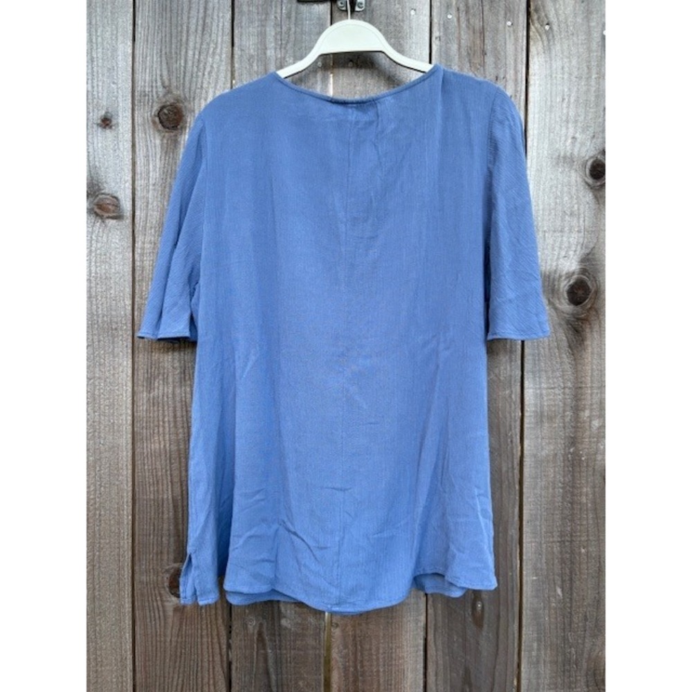 Lane Bryant Blue Flutter Sleeve Top Ruffle Neckline Blouse Size 10/12 - Picture 2 of 5